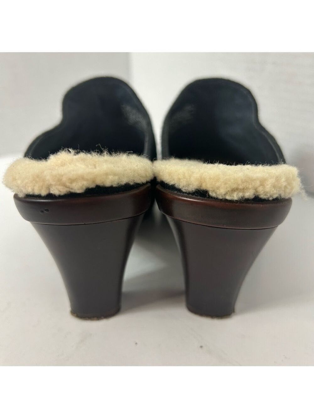 UGG Women’s Clogs 5 Suede Blue 3.5 UK 36 EU Heeled Sheepkin Lined - Picture 6 of 8